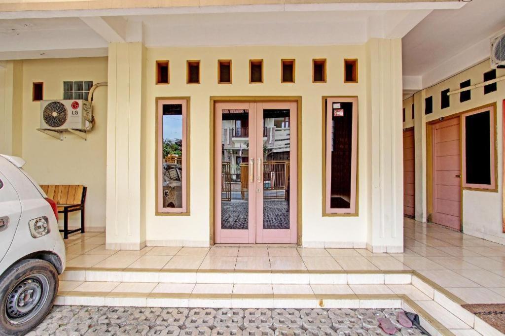 Oyo Life 92663 Karmel 6 Hotel Purwokerto Exterior photo